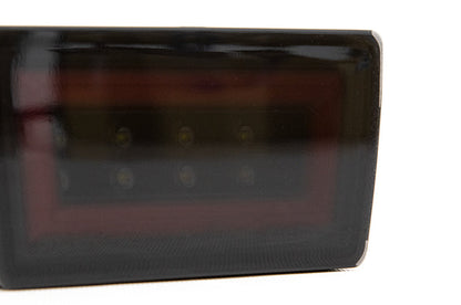 OLM F1 NB+R V2 (lente ahumada, base negra brillante, barra roja) - WRX/STI 2015-2020