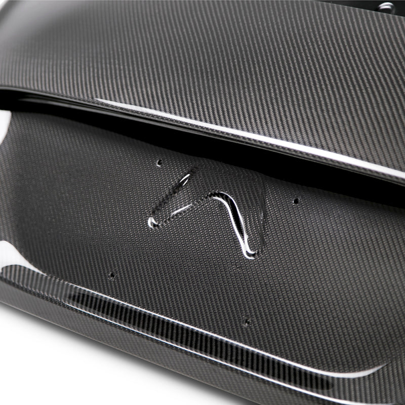 Tapa del maletero con acabado brillante de fibra de carbono Seibon FC4 (Honda Civic Coupé de 2 puertas 2016)