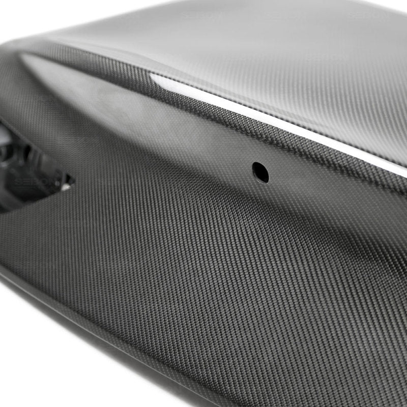 Tapa del maletero de fibra de carbono estilo OE Seibon (Infiniti Q60)