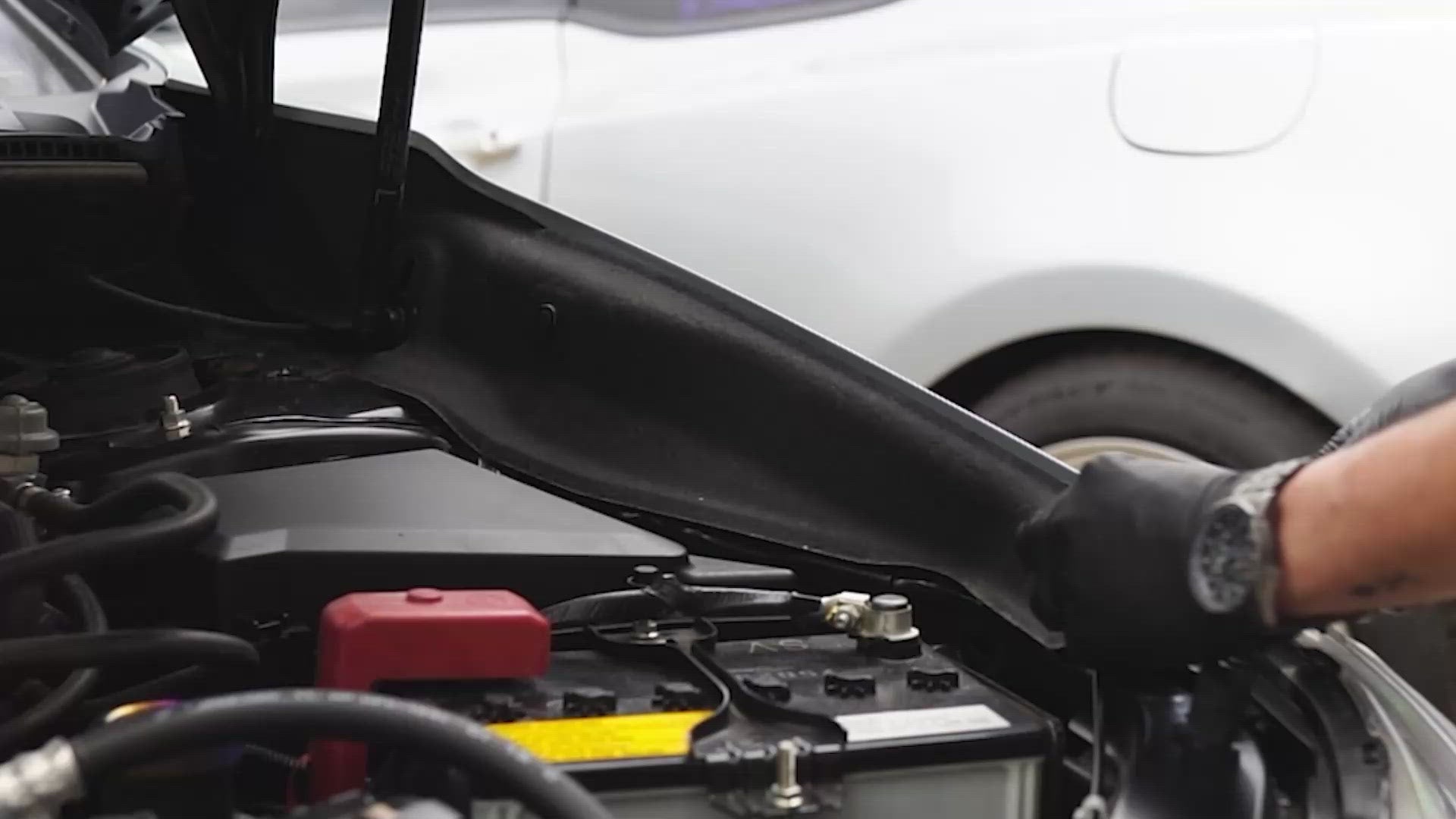 JDC チタン フェンダー シュラウド (15-21 WRX/STi)