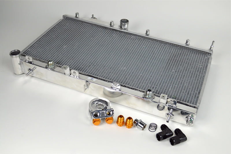 Radiador CSF de 2 filas con enfriador de aceite incorporado (08-15 Subaru WRX/STI) 
