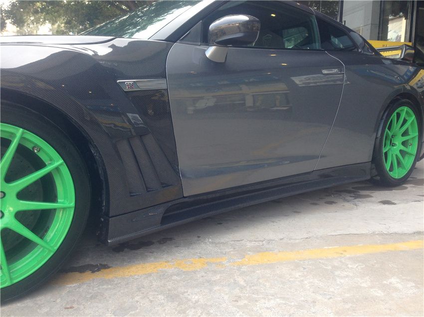 JDC TP Style FRP/CF Side Skirts (12-15 GT-R)