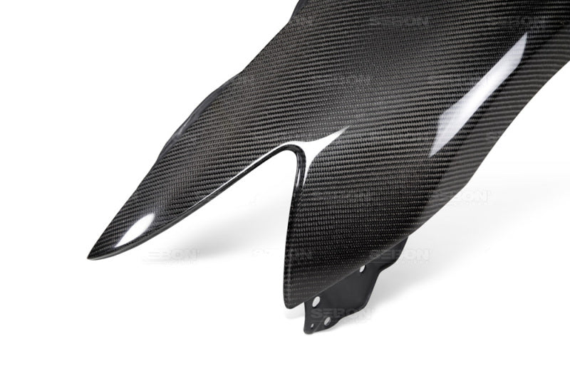 Guardabarros Seibon de fibra de carbono 10 mm más anchos (Lexus IS250/350 14-15)