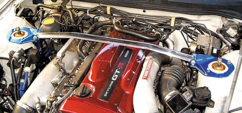 Cusco Strut Bar OS Front (Nissan Skyline GT - R R33) - Cusco