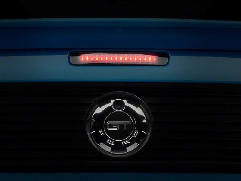 Tercera luz de freno LED Raxiom Axial Series ahumada (05-09 Ford Mustang)