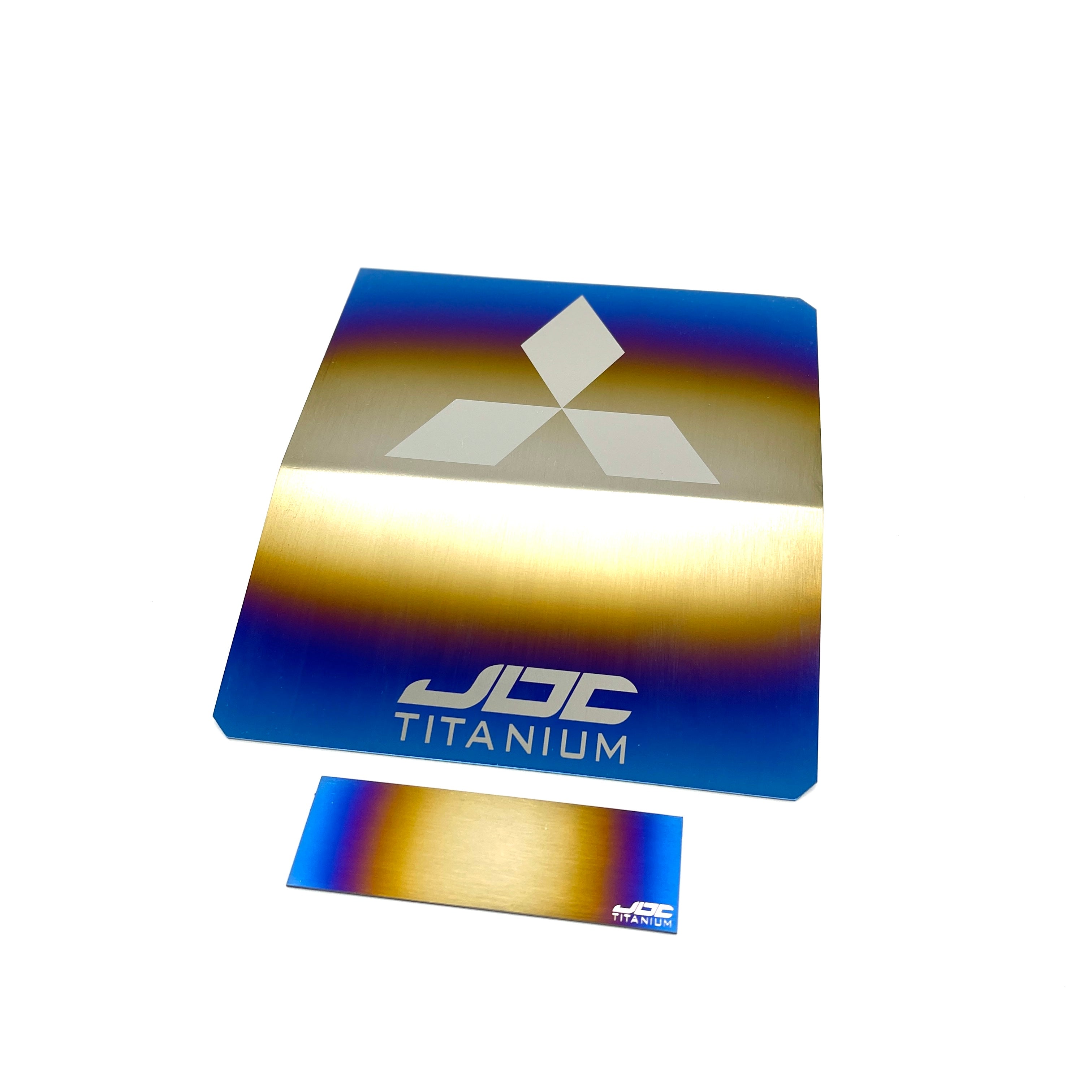 Caja de fusibles y cubierta de relé de titanio JDC (Evo X)