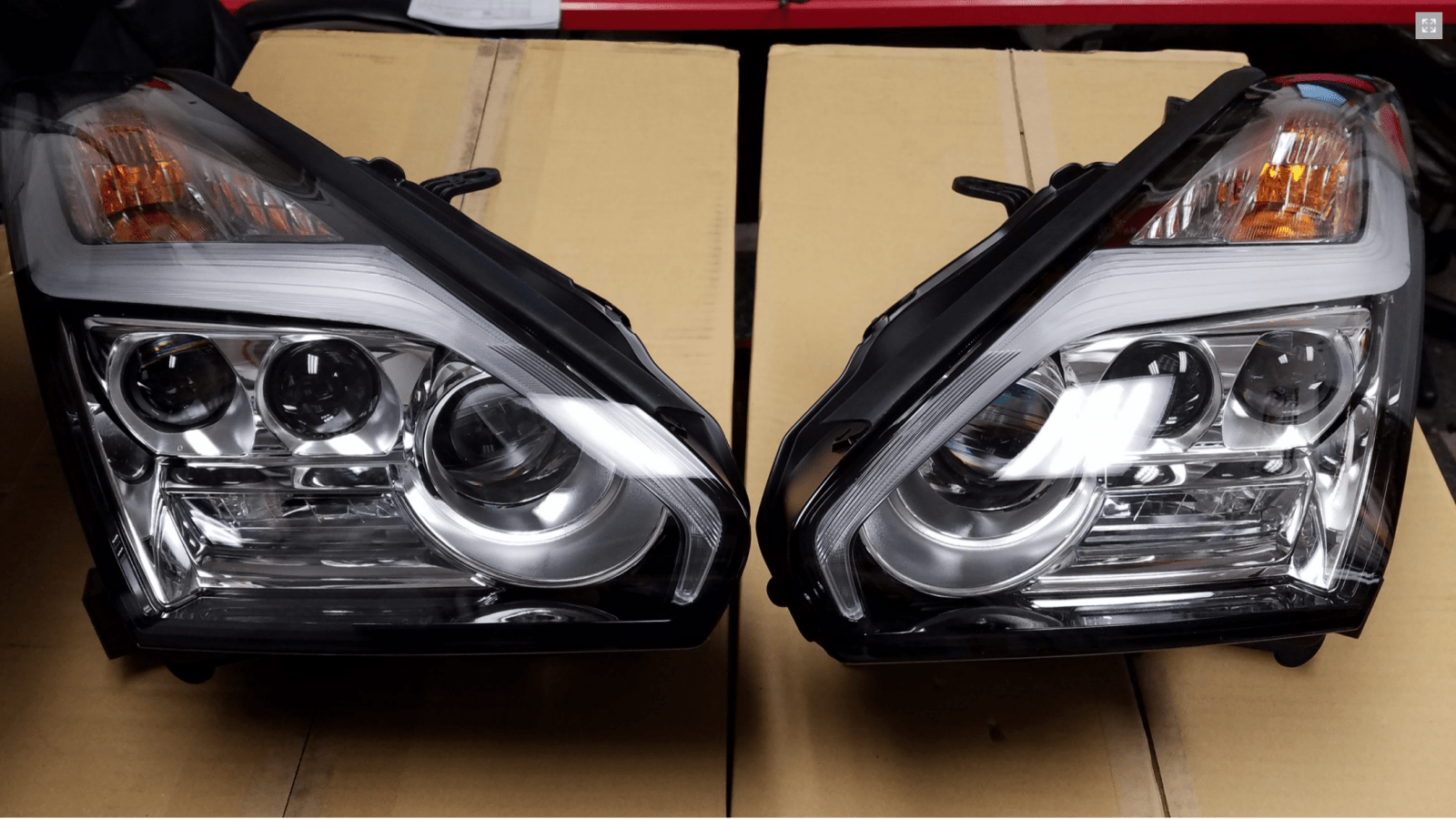 OEM JDM Nissan 2017+ Headlights (Nissan R35 GT - R) - OEM Nissan